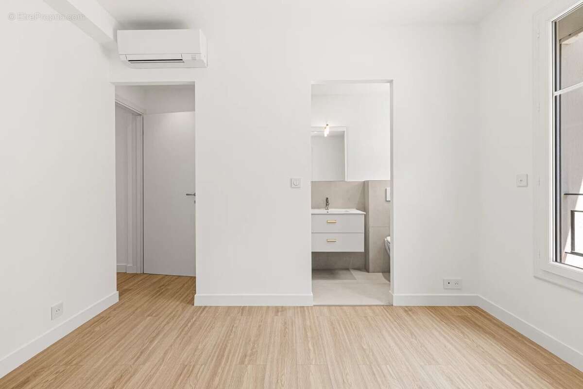Nice / Bas Cimiez – Magnifique 4 pièces – Refait à neuf – Idéal famille avec potentiel duplex - photo 12