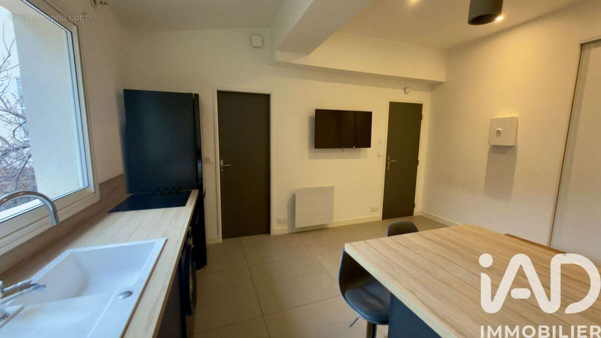 Photo 2 - Appartement à MARSEILLE-6E