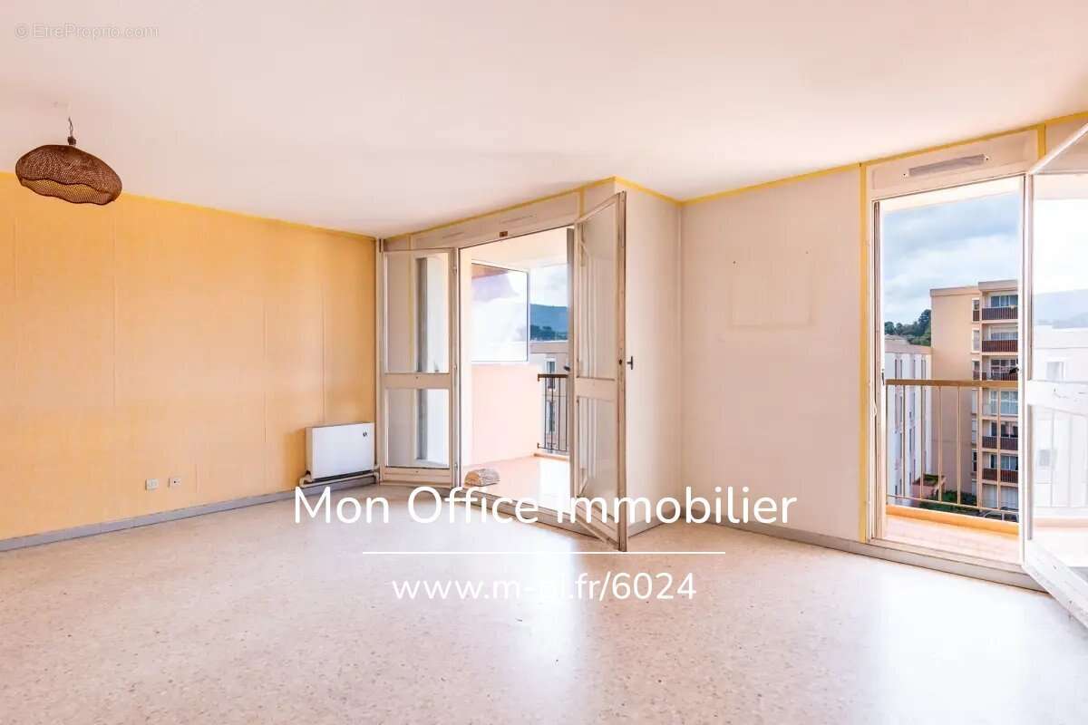 Appartement à AUBAGNE