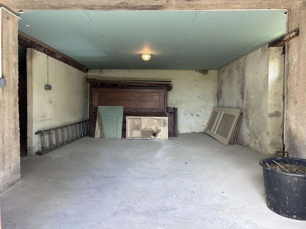 Maison à LA TRIMOUILLE