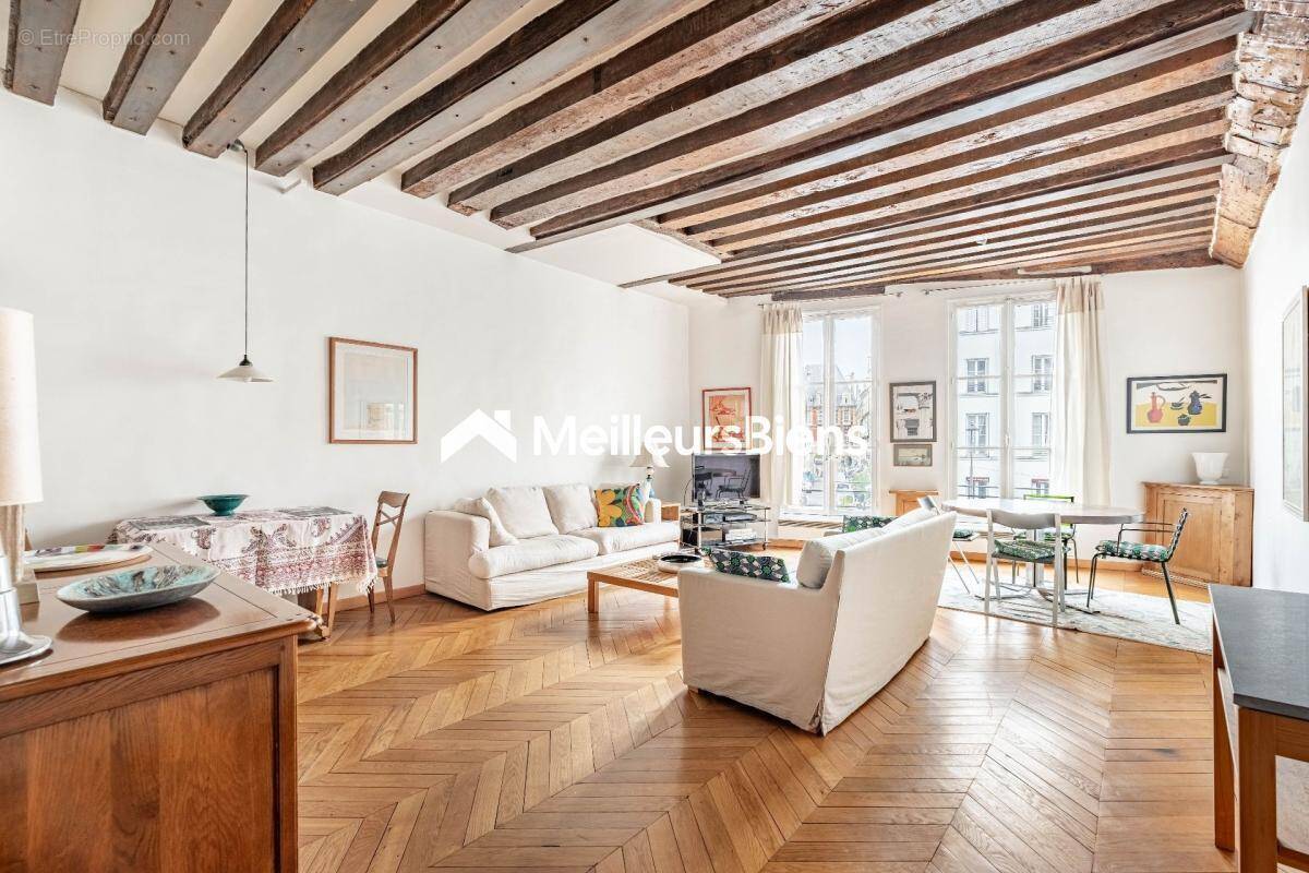 Appartement à PARIS-4E