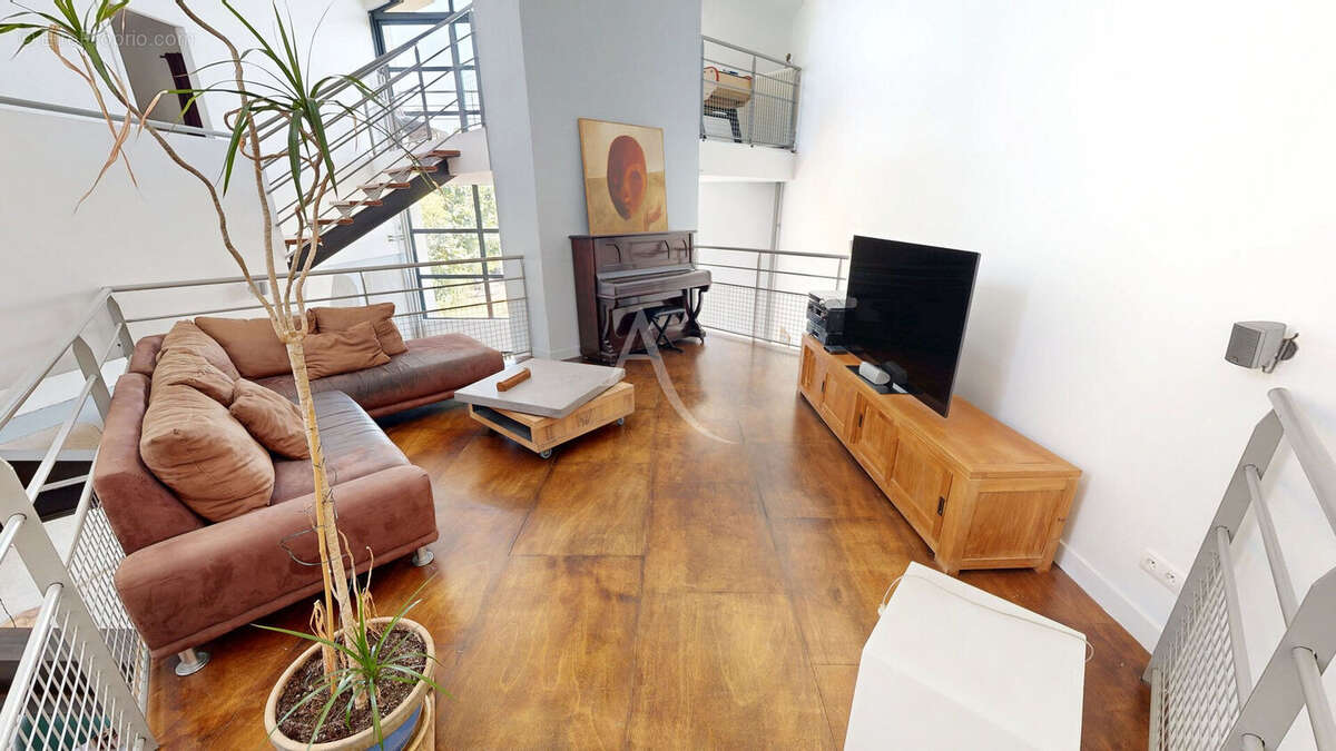 Superbe batisse  type loft de  214m²  et son appartement indépendant à 10km de Narbonne - photo 8