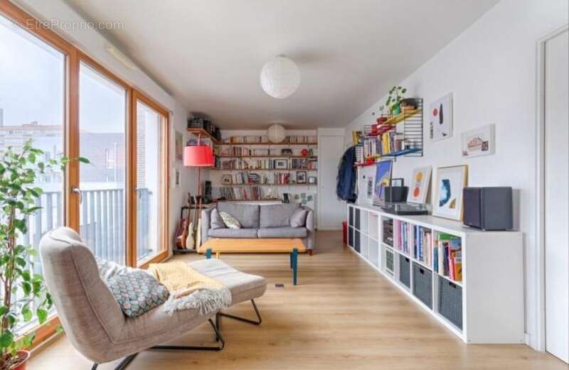 Appartement à AUBERVILLIERS