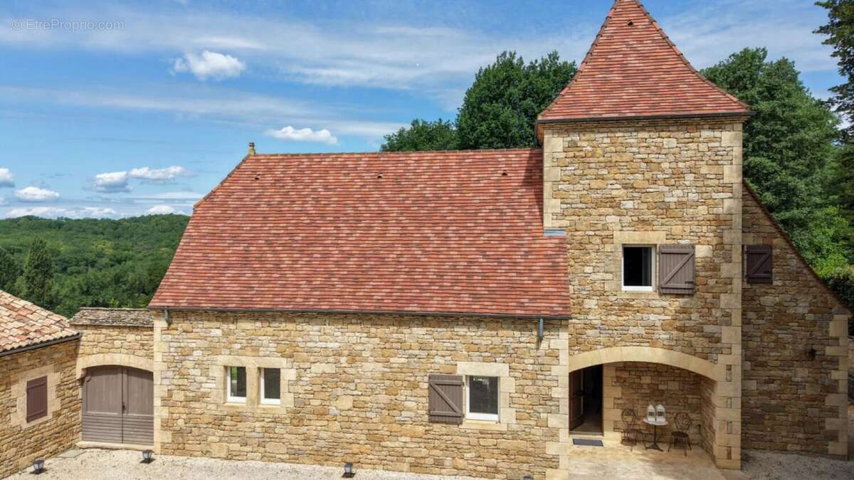 SECTEUR GOURDON - Situation privilégiée avec vue pour cette Magn - photo 7