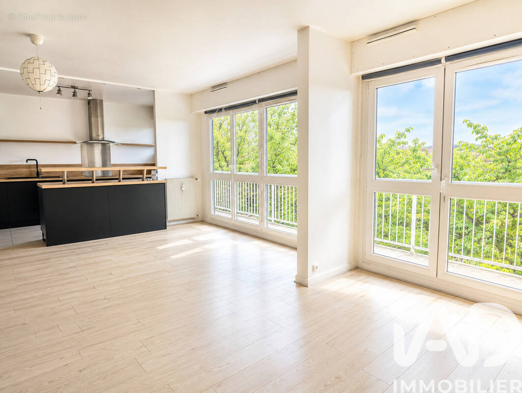 Photo 1 - Appartement à VERNEUIL-SUR-SEINE