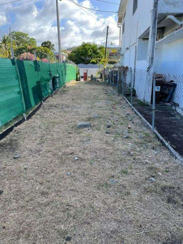 Terrain à LE VAUCLIN