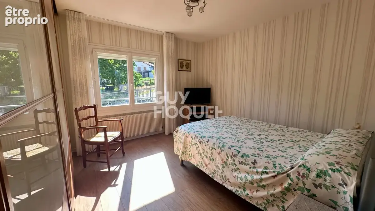 Charbonnières Les Vieilles - Maison de 193m² - photo 9