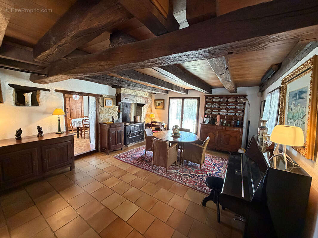 Maison à LHOMMAIZE