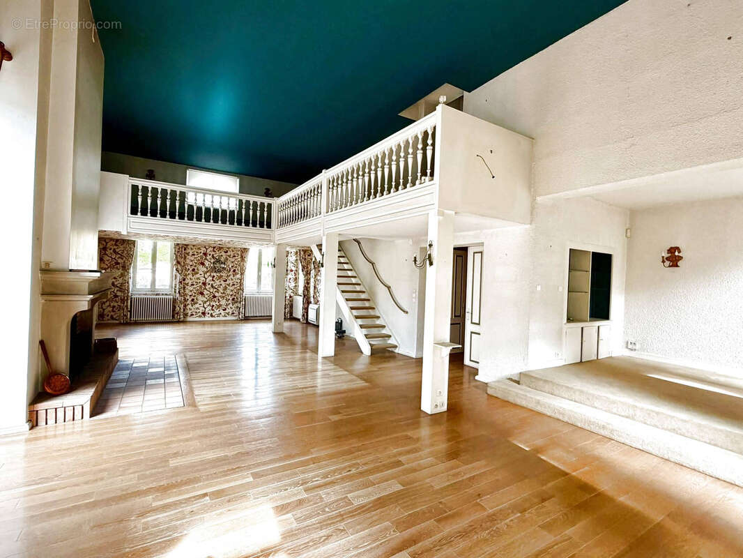 Vente jolie villa sur terrain de 602 m2 avec petite dépendance LUXEUIL LES BAINS - photo 8