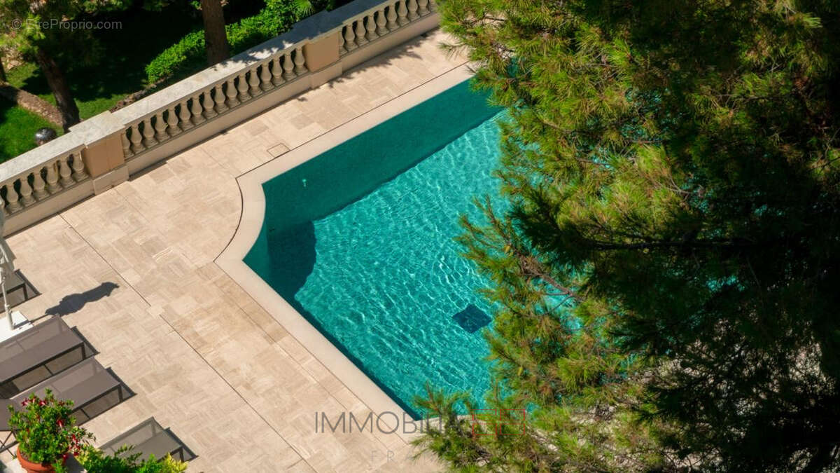 Villa cynthia  - 4 pièces duplex avec terrasse vue panoramique - cave et parking - photo 4