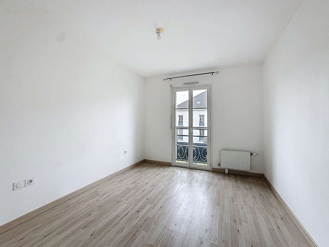 Appartement à SAINT-PIERRE-DU-PERRAY