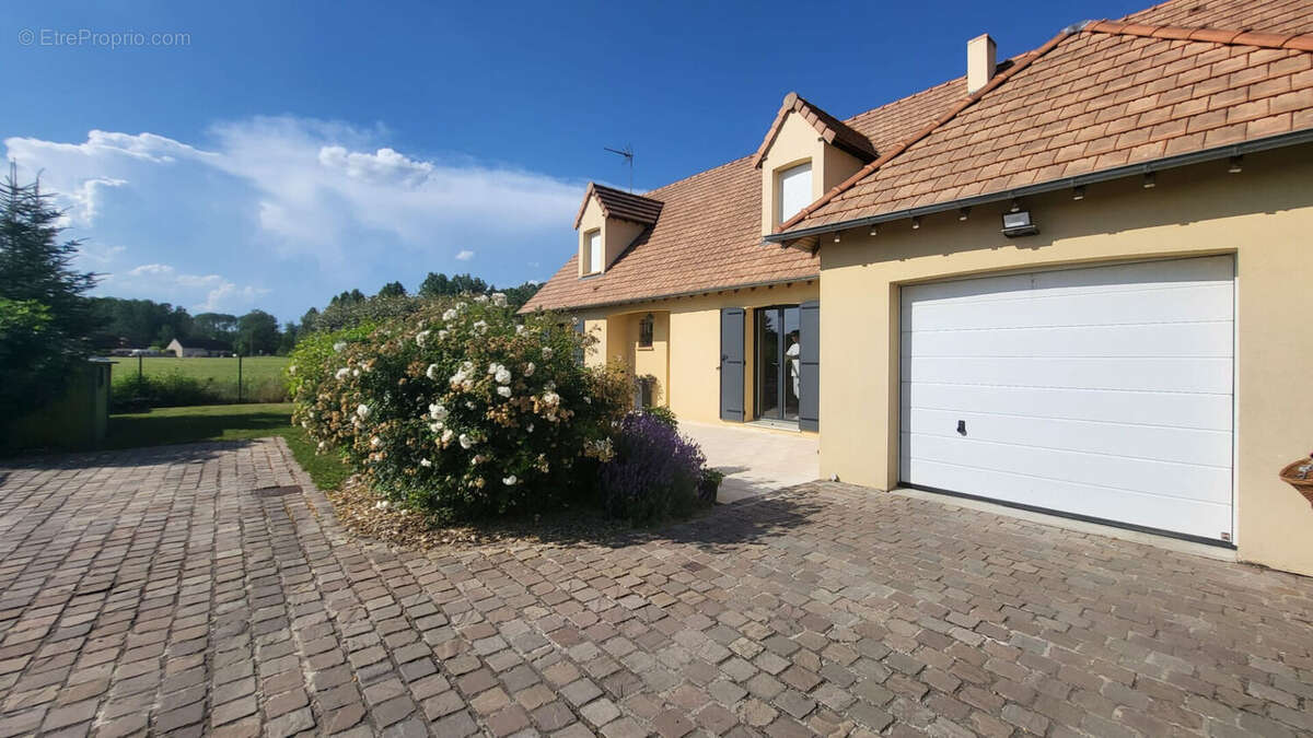 Maison à MAINTENON