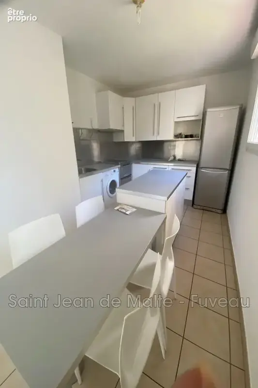 Appartement 2 pièces 52 m² à vendre à Fuveau (13710) - photo 9