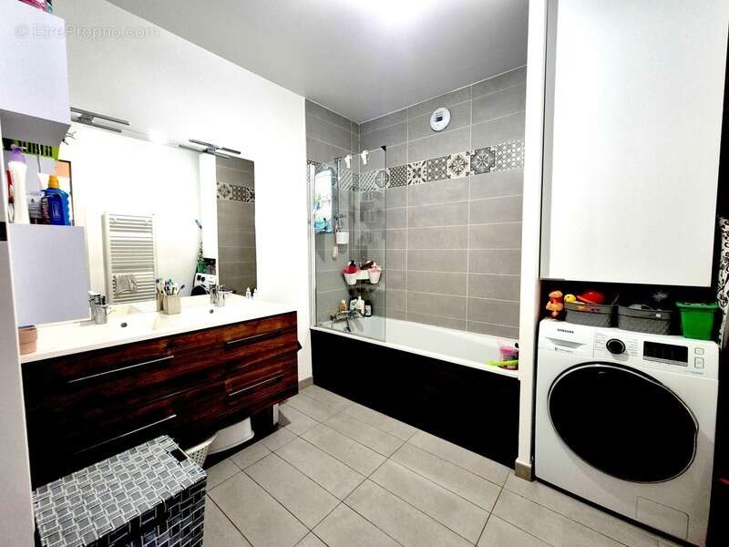 Appartement à CLICHY