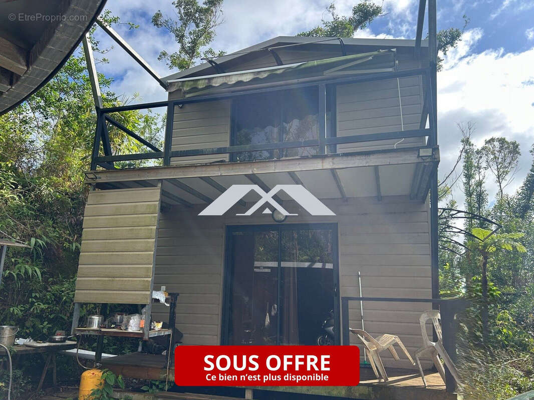 Terrain à SAINT-BENOIT