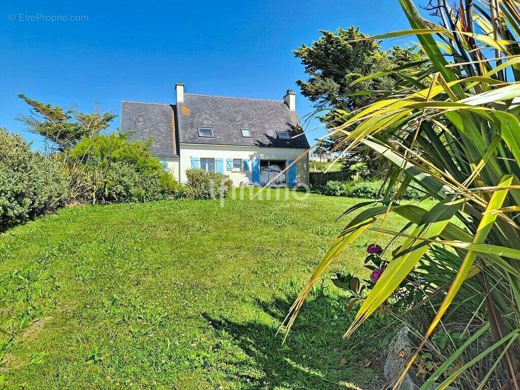 Maison, 4 pièces, de 13O m² à Plomodiern 29550 - photo 16