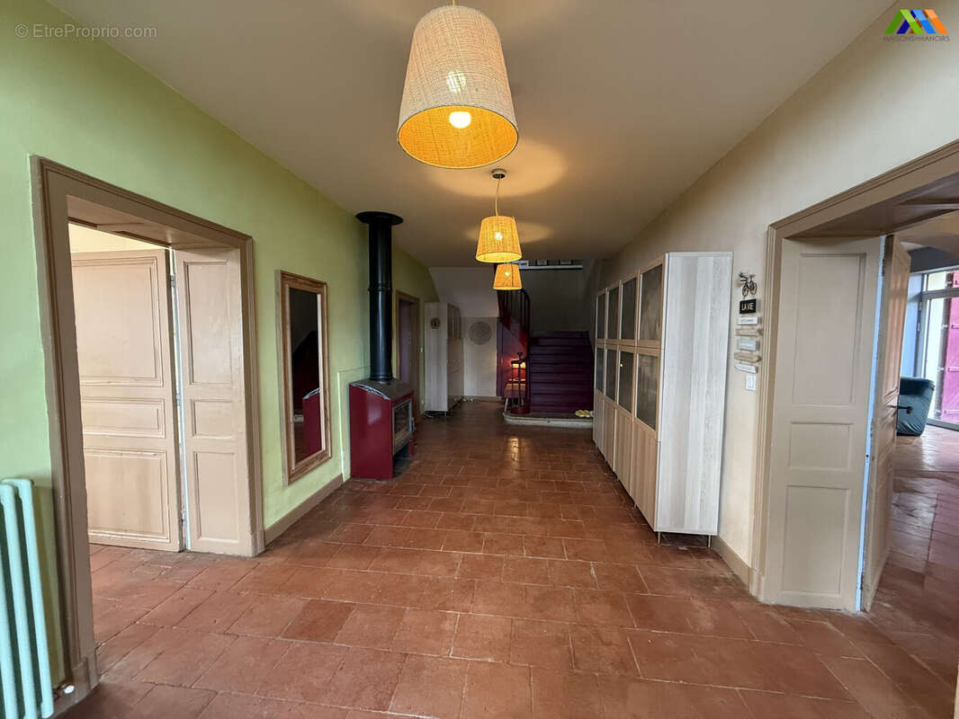 Maison 397 m² à Saramon  - photo 5