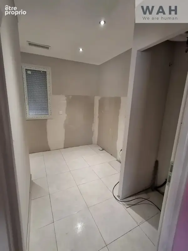Local commercial - 240m2 - Sauve - photo 8