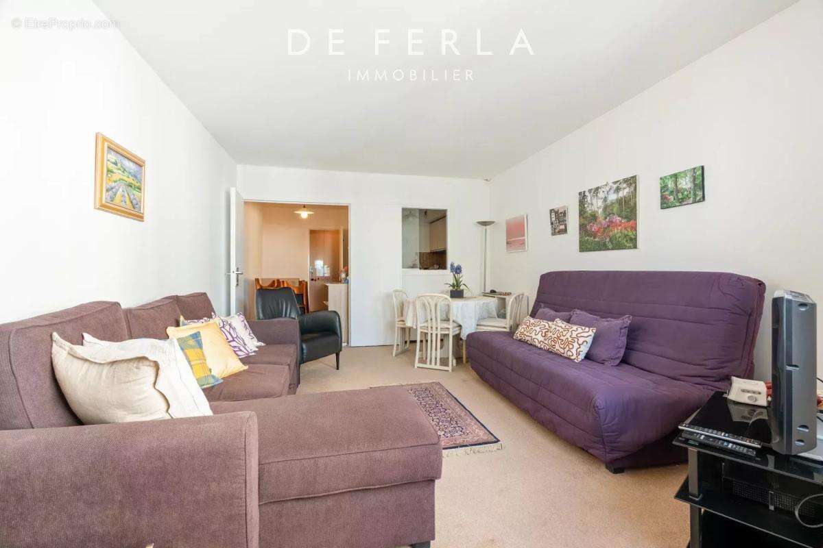 Appartement à PARIS-14E