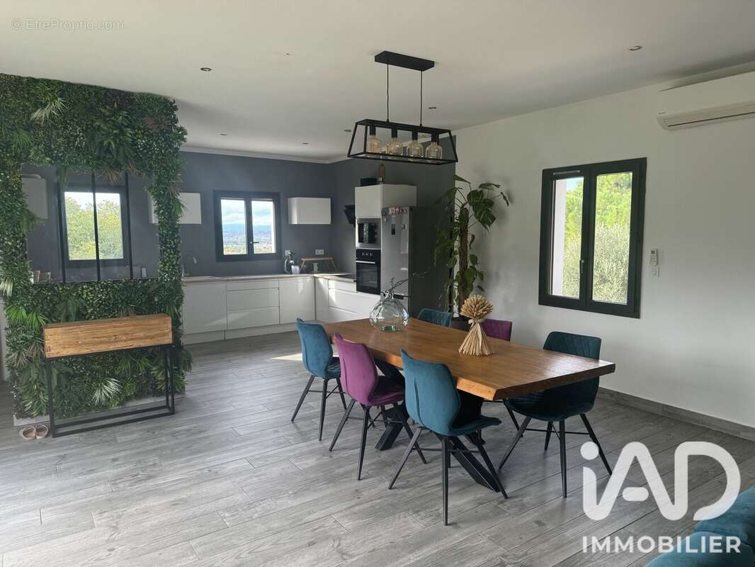 Maison 130 m² à Vauvert  - photo 2