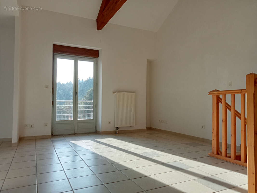 Maison à SAINT-GEORGES-LES-BAINS