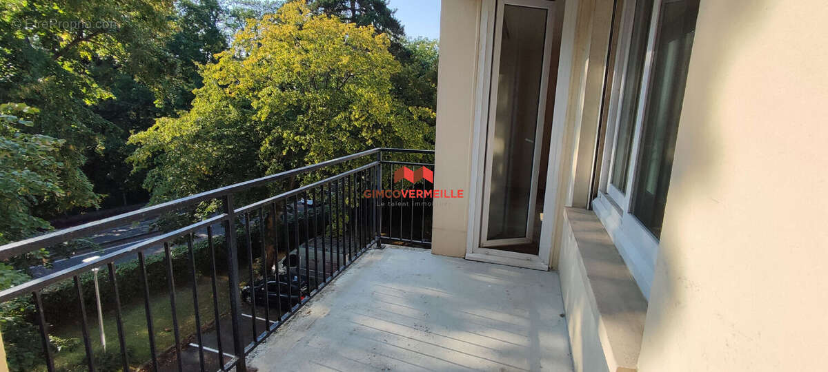 Appartement à LA CELLE-SAINT-CLOUD