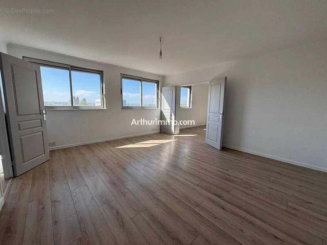 Appartement à SUCY-EN-BRIE