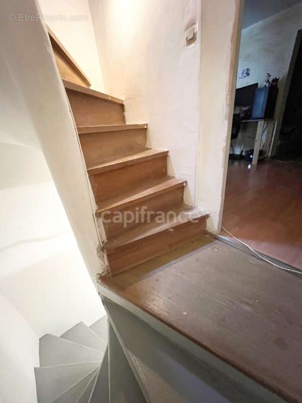 Maison à FORCALQUIER