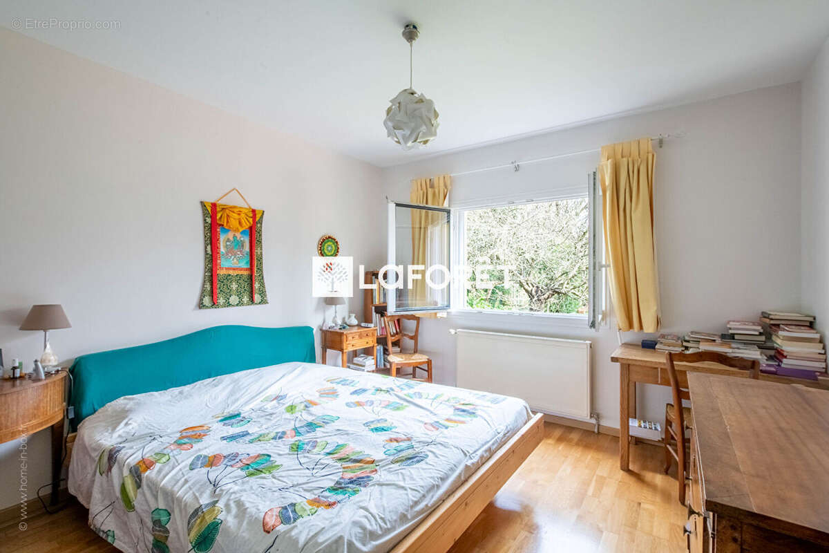 Maison à LA CELLE-SAINT-CLOUD