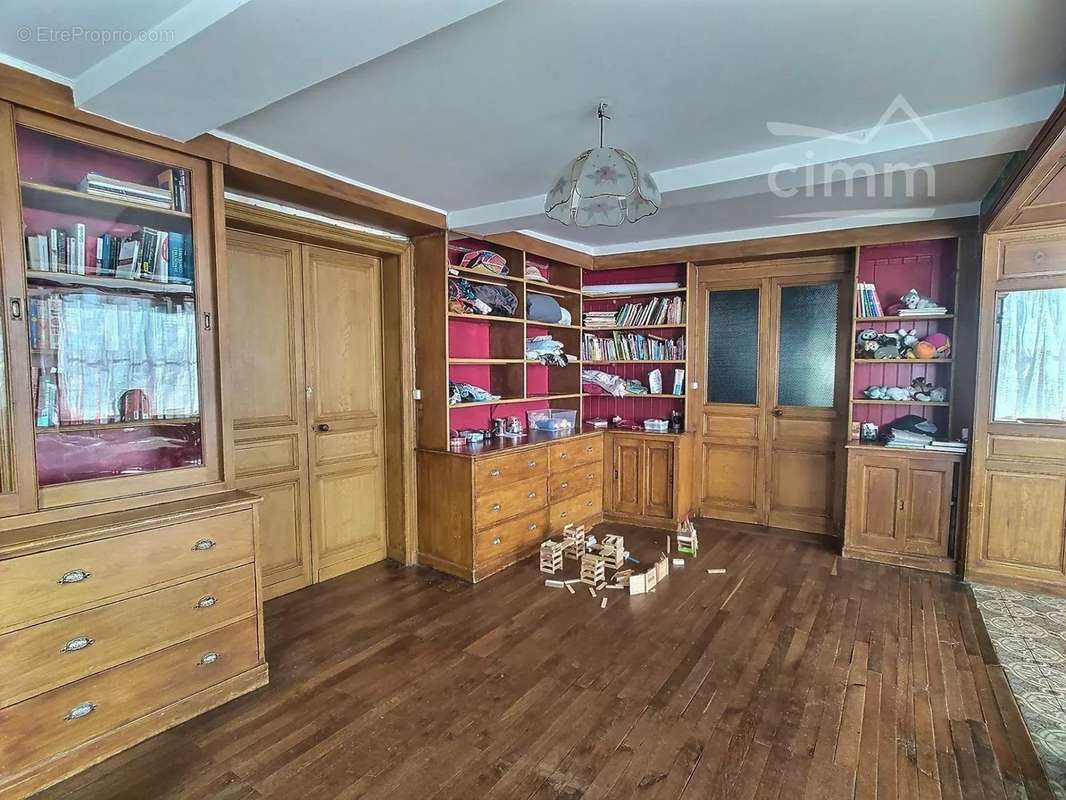 Maison à LES PONTS-DE-CE