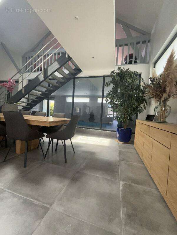 Maison Tours 10 pièce(s) 370 m2 - photo 6