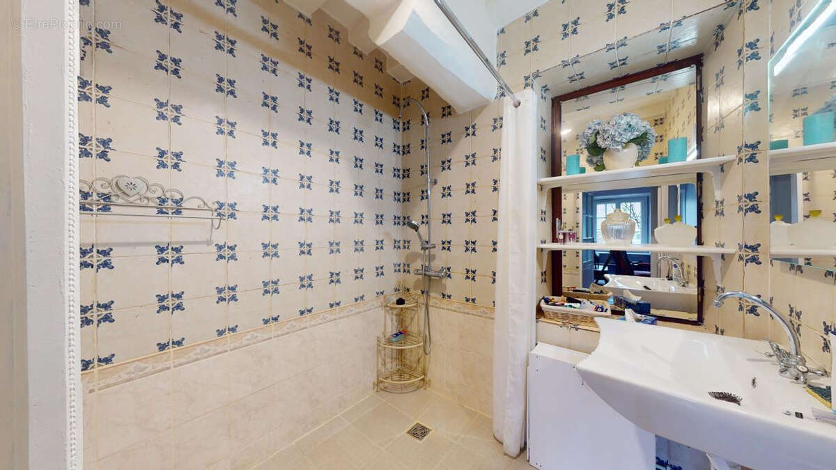 Maison à DAMPIERRE-EN-YVELINES