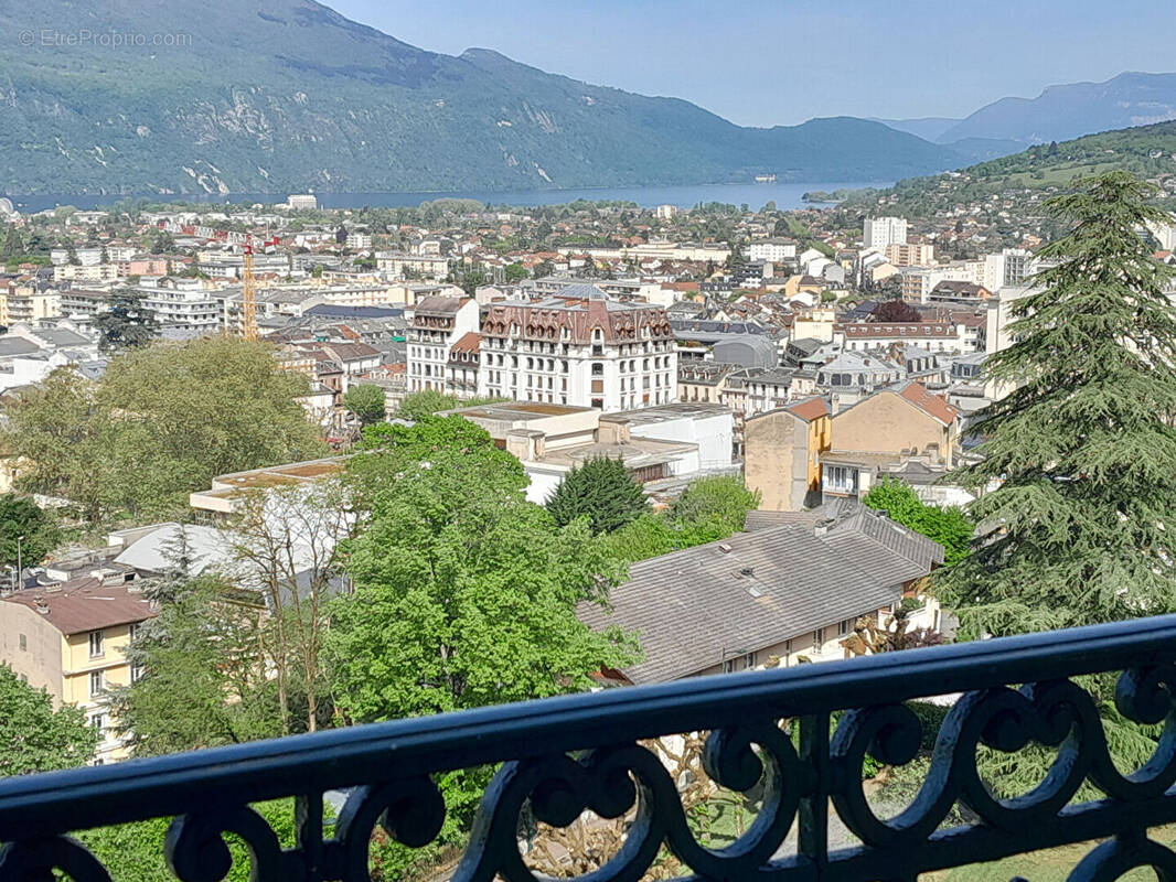 Appartement à AIX-LES-BAINS