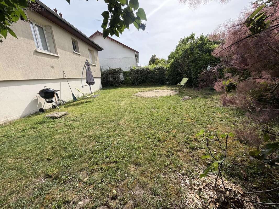 Maison à HOUILLES