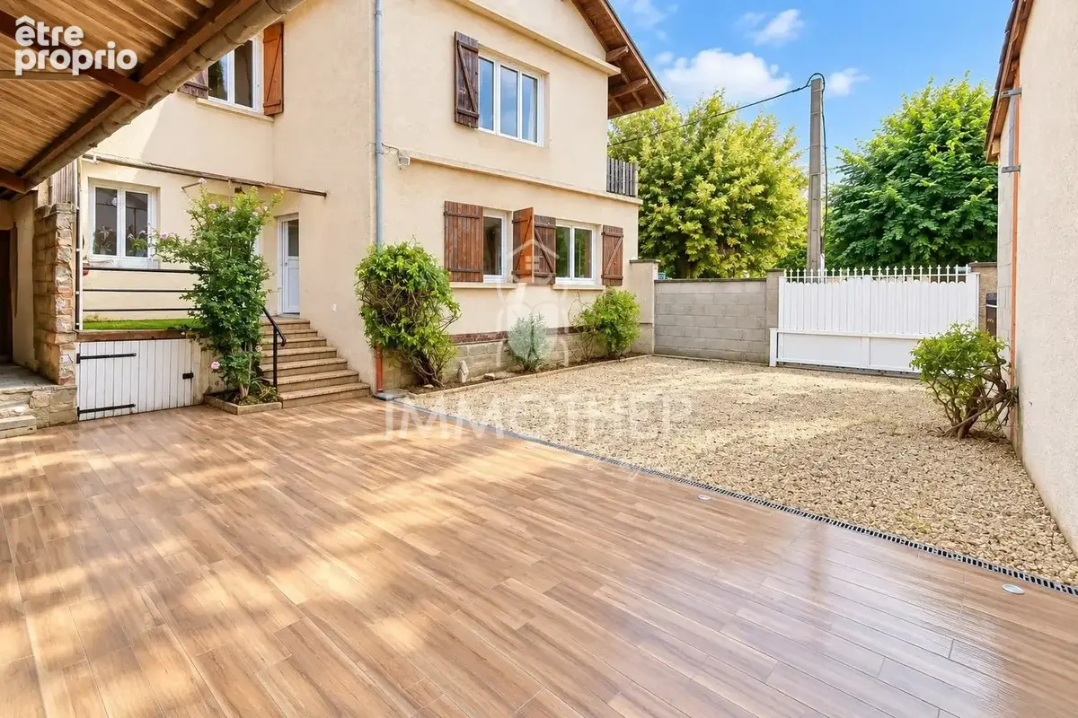 Photo Maison à Viriville au prix de 172 000€
