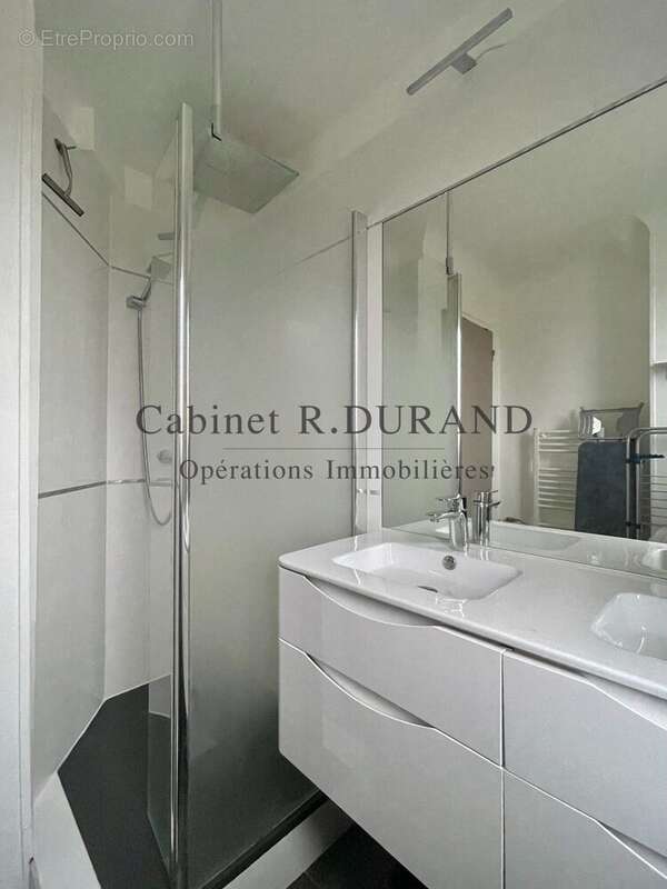 Appartement à COLOMBES