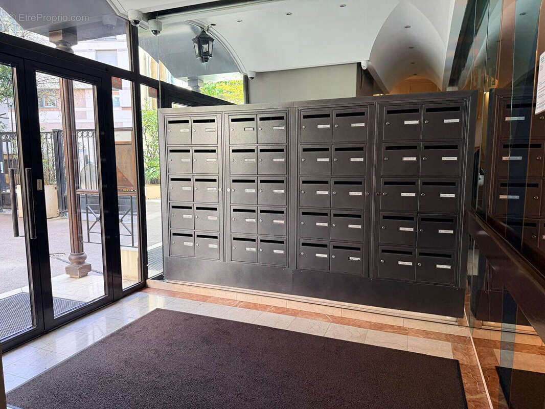 Appartement à LEVALLOIS-PERRET