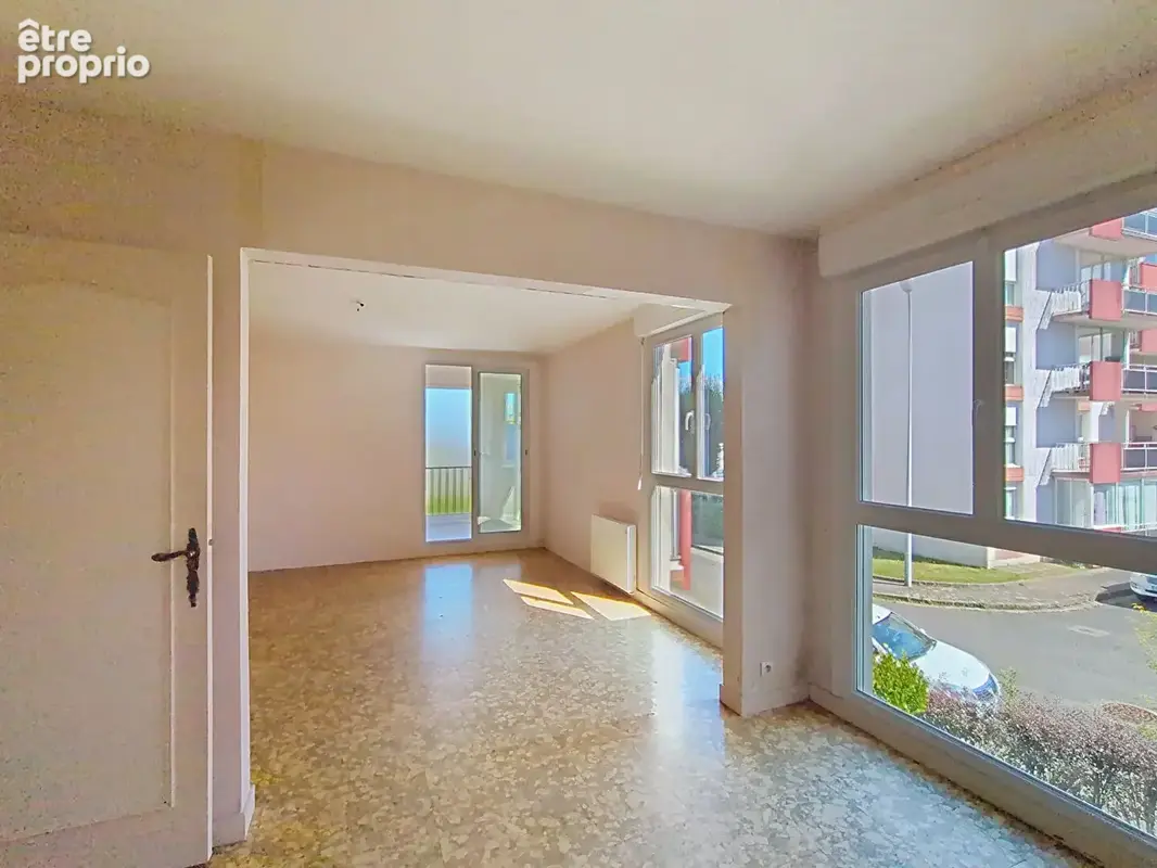 Appartement T4  - Secteur  Phare de l 'Europe - photo 4