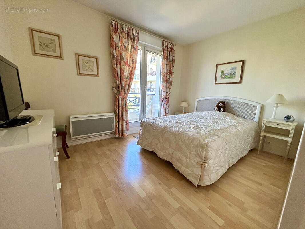 Appartement Poissy 4 pièce(s) 98 m2 - photo 5