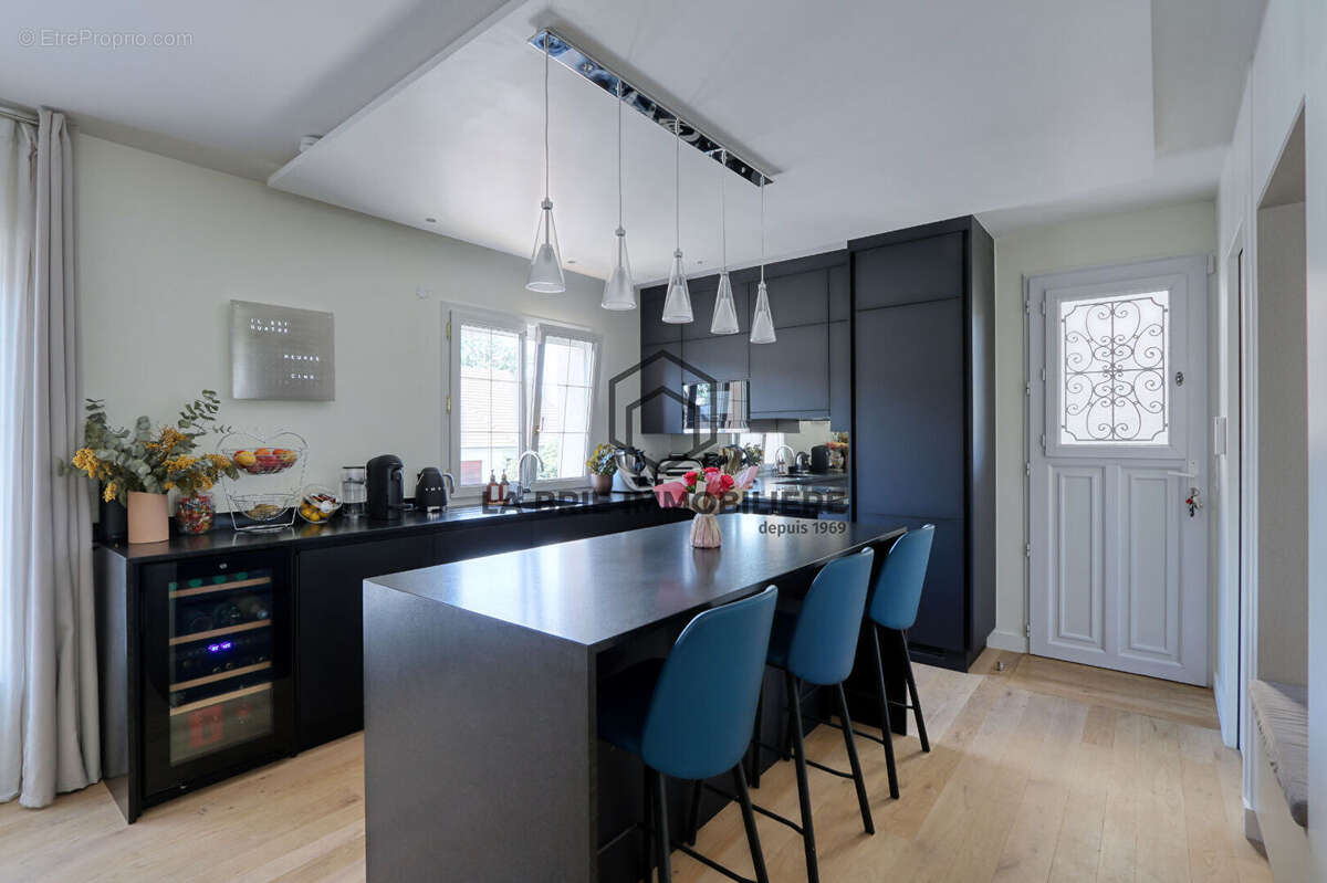 Maison à VILLECRESNES