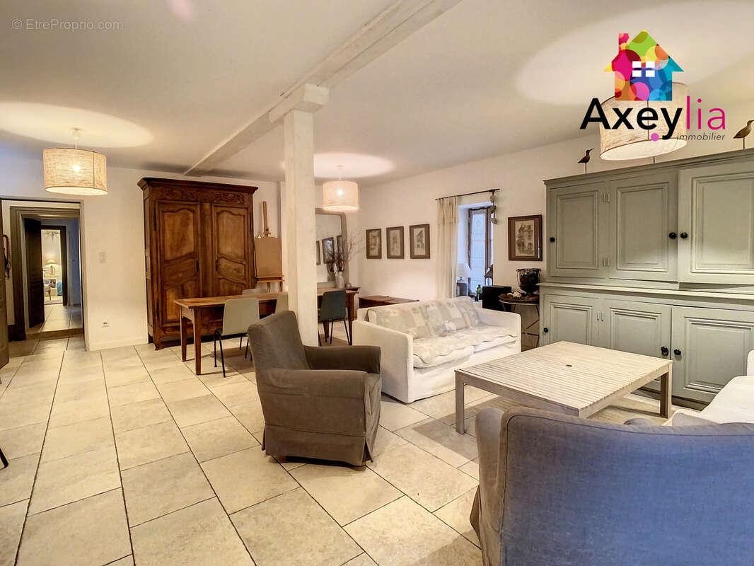 Maison à SAINT-HAON-LE-CHATEL