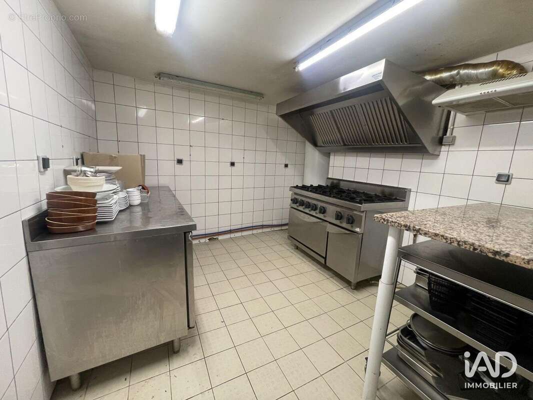 Photo 9 - Commerce à PRESLES