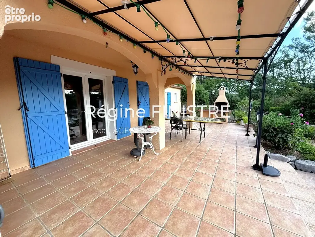 Les arcs-sur-argens bastide t5 - 179 m² - 4 chambres - piscine - double garage - boulodrome - 5 087 m² de terrain clos - photo 4