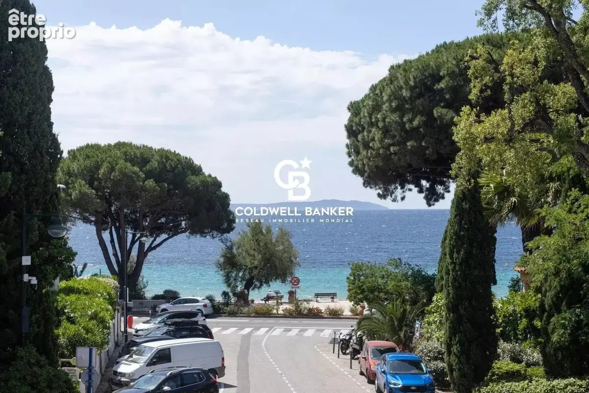 Ensemble immobilier avec vue mer , Piscine et plage à pied - photo 24