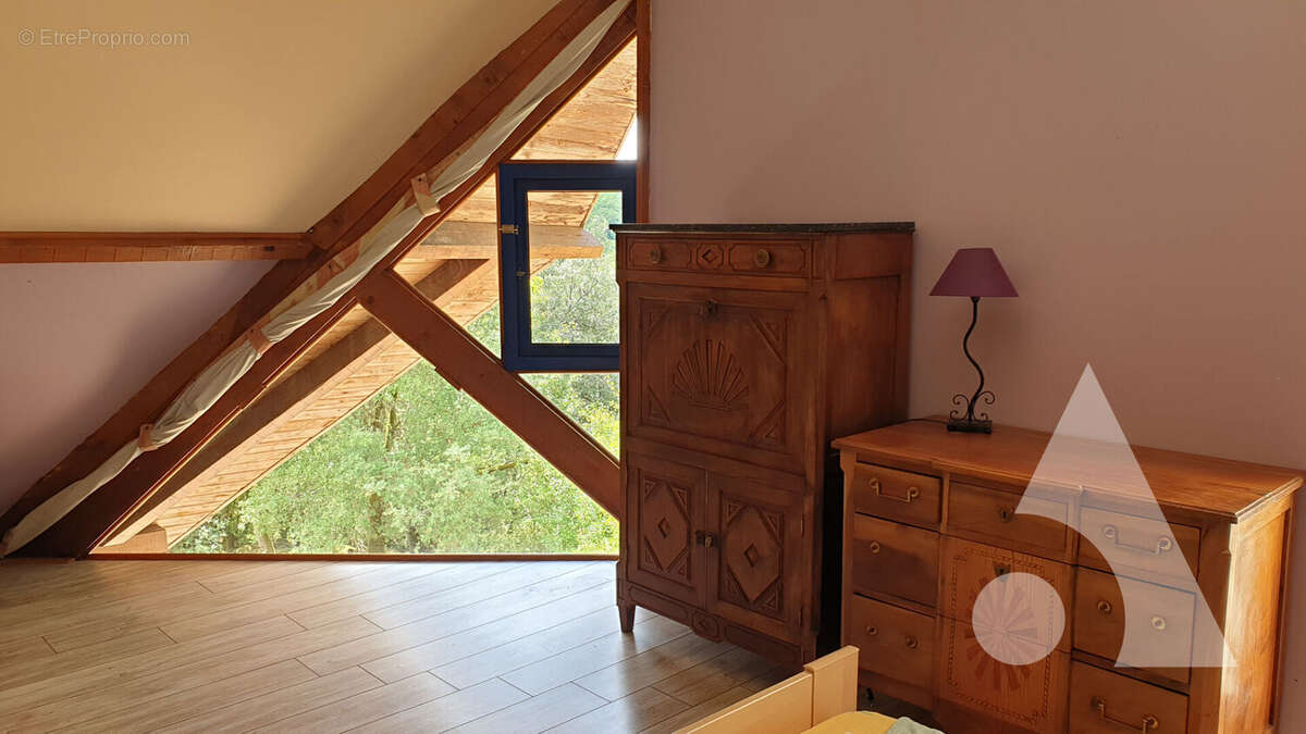 Maison à LES EYZIES-DE-TAYAC-SIREUIL