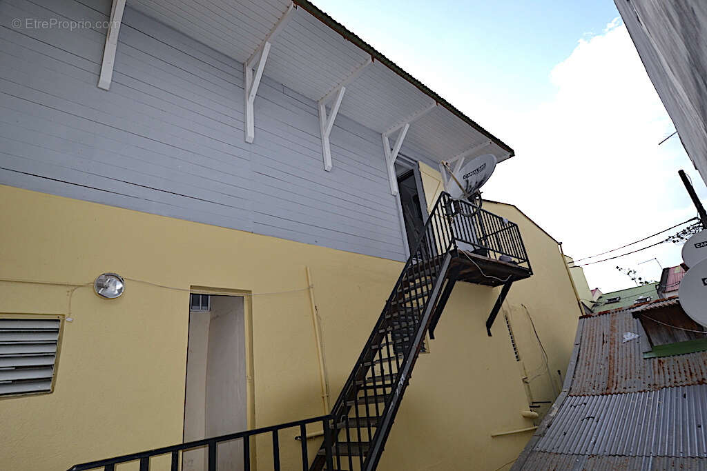 Appartement à POINTE-A-PITRE