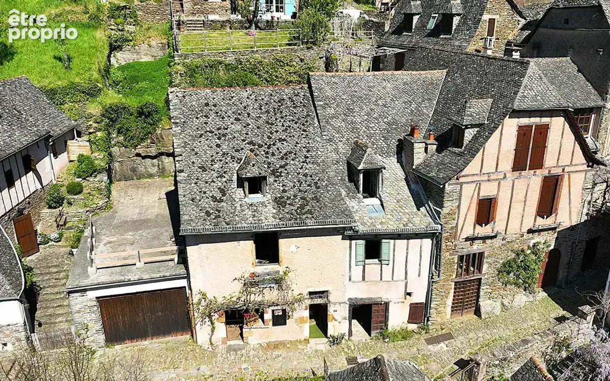 Maison de village avec vue exceptionnelle sur l'abbatiale de Conques - Gîte & fort potentiel commercial - photo 3