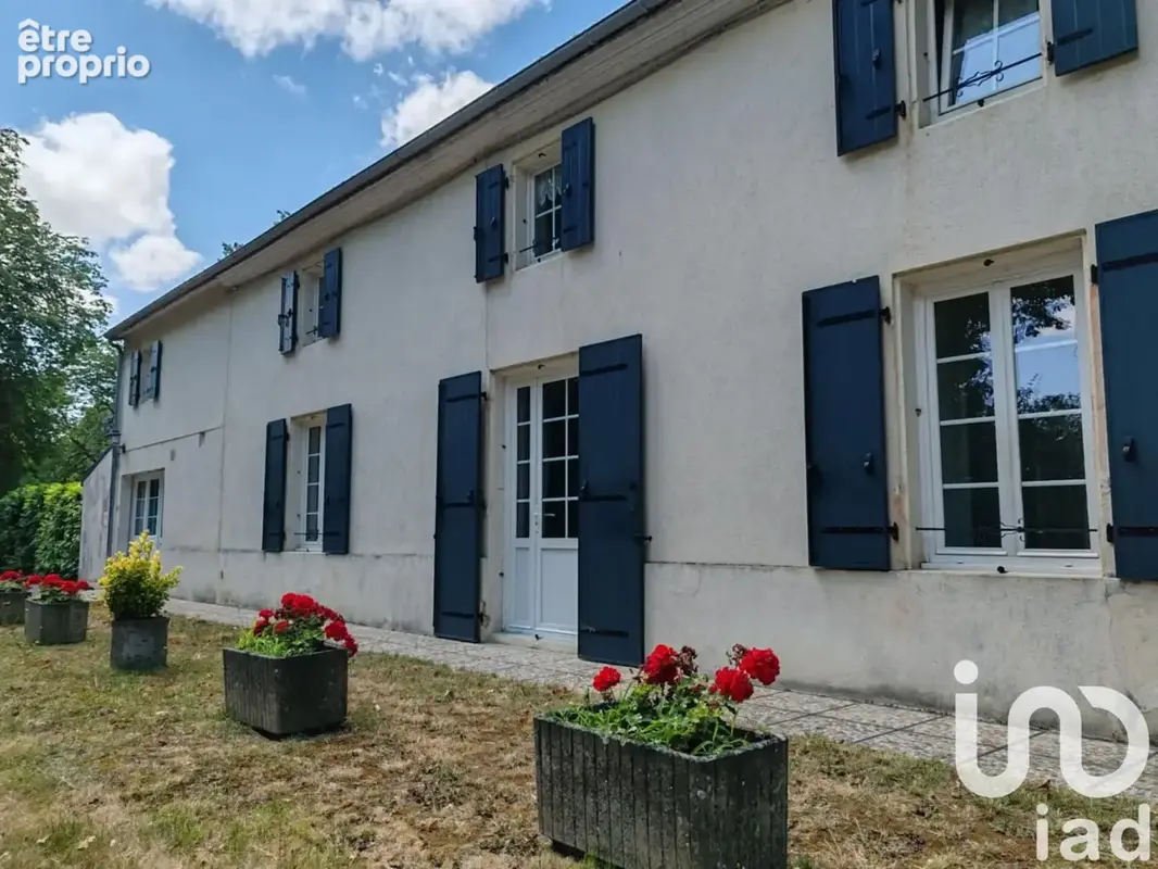 Photo 1 - Maison à SURGERES