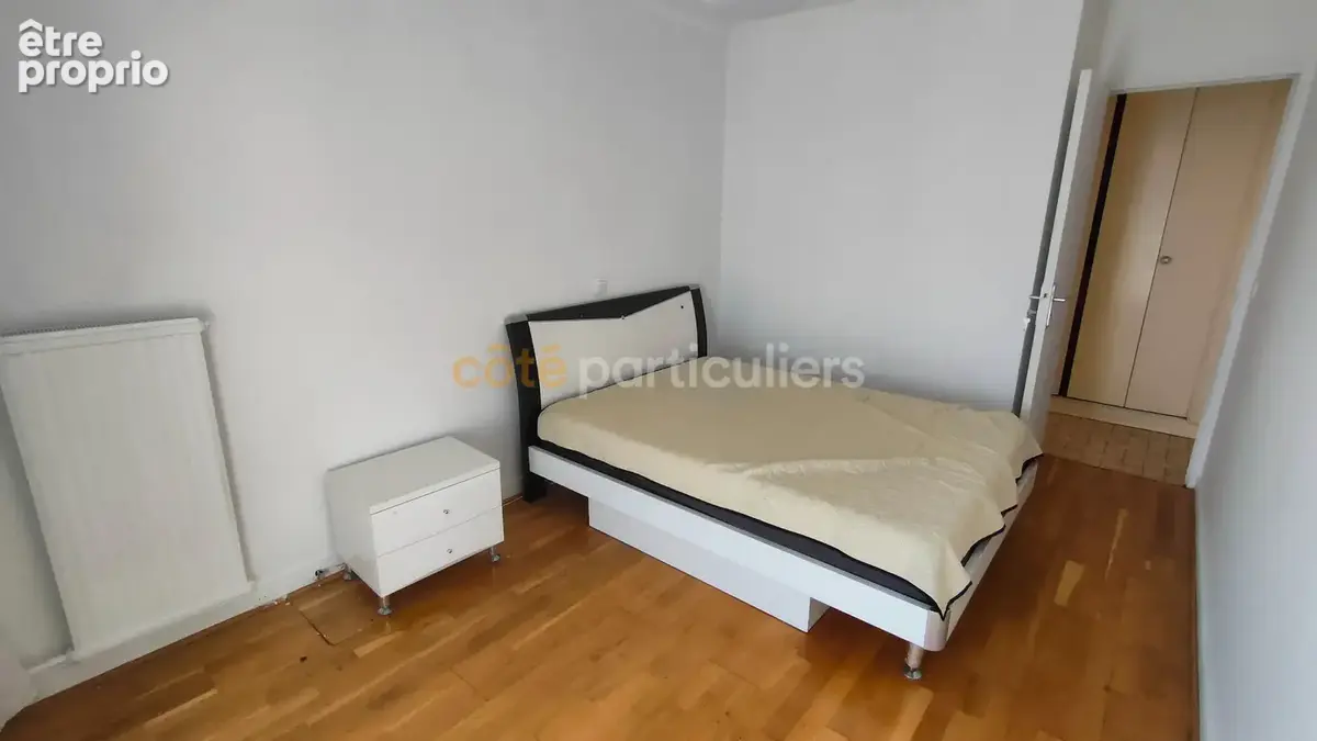 Appartement Aubervilliers 4 pièce(s) 77 m2 - photo 7