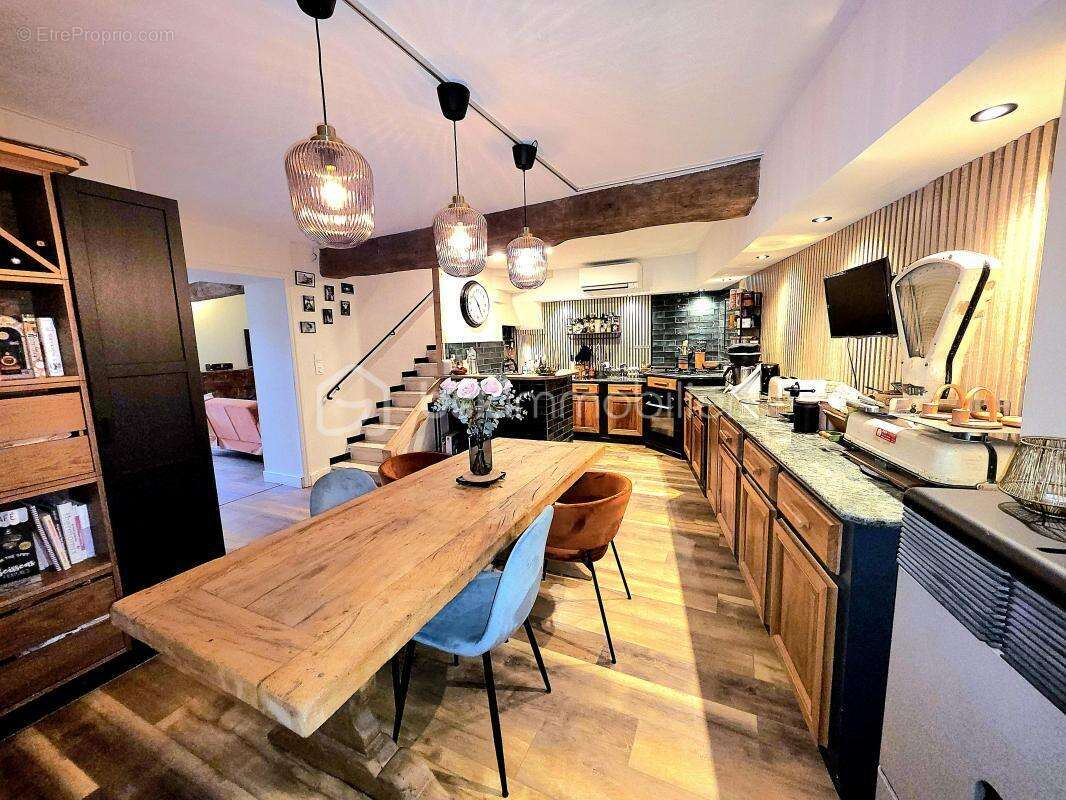 Maison à VILLARDONNEL